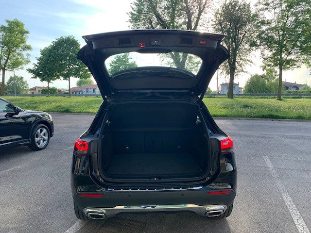 Mercedsn-Benz GLA 200D