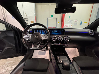 MERCEDES BENZ CLASSE A 180d PREMIUM AMG