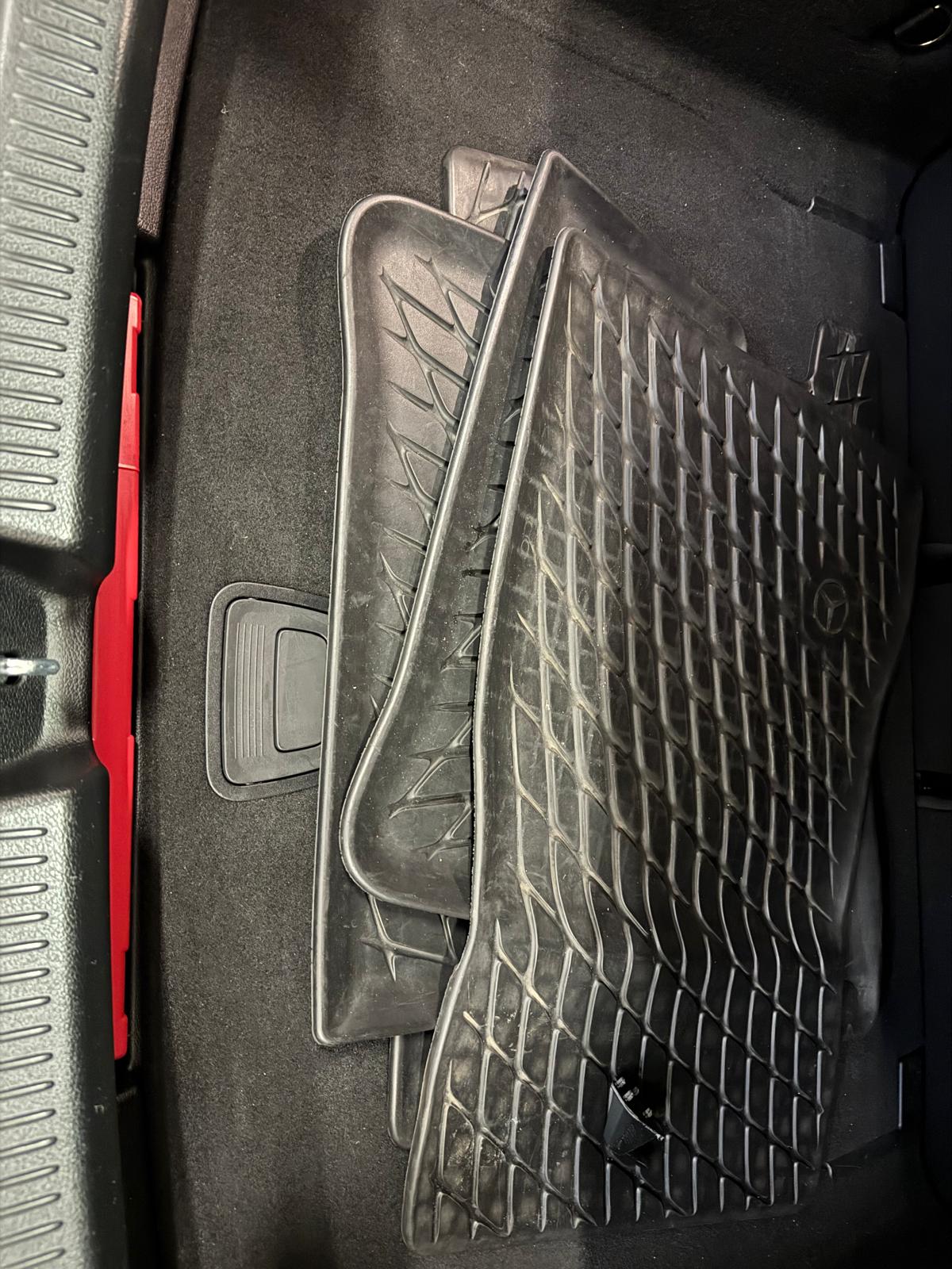 MERCEDES BENZ CLASSE A 180d PREMIUM AMG