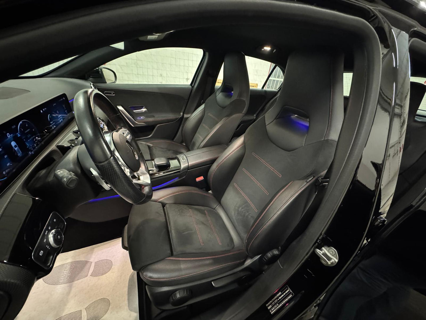 MERCEDES BENZ CLASSE A 180d PREMIUM AMG