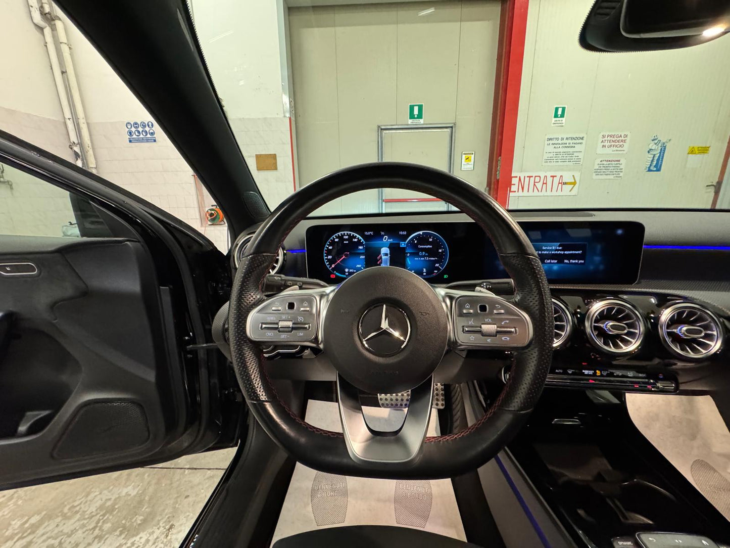 MERCEDES BENZ CLASSE A 180d PREMIUM AMG