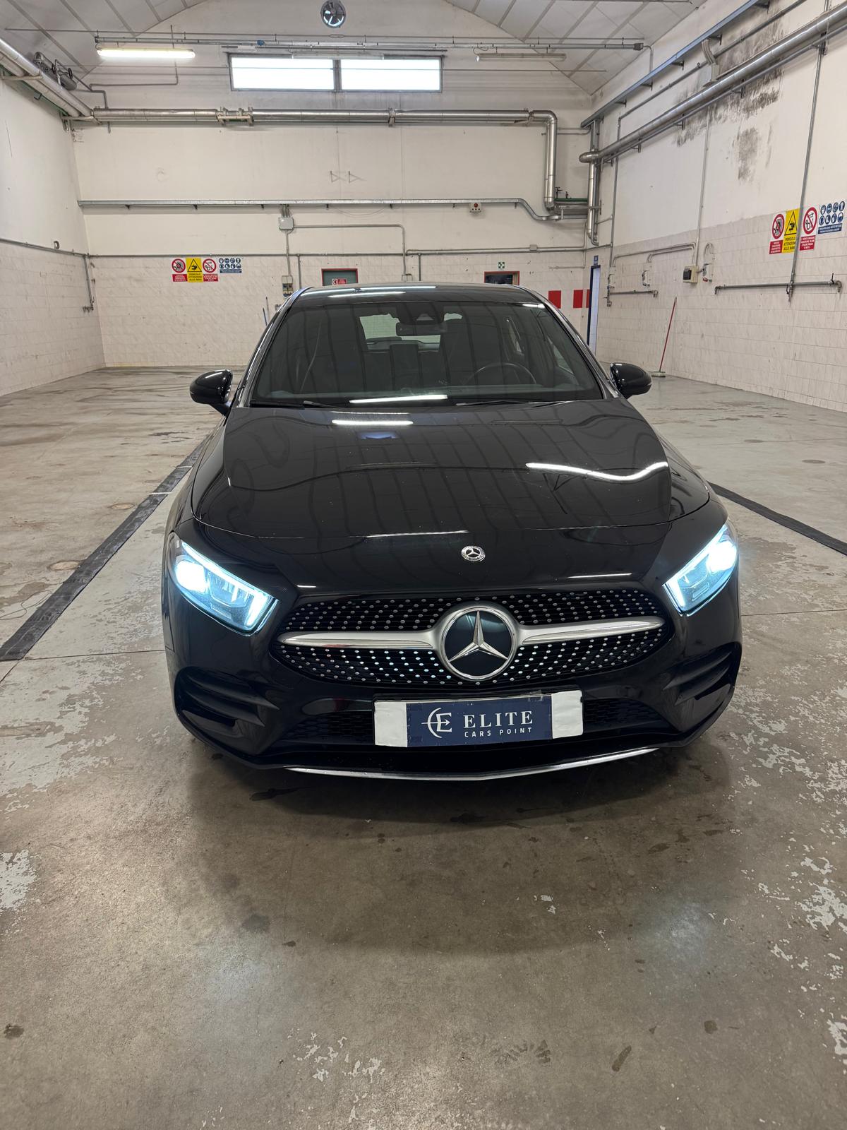 MERCEDES BENZ CLASSE A 180d PREMIUM AMG